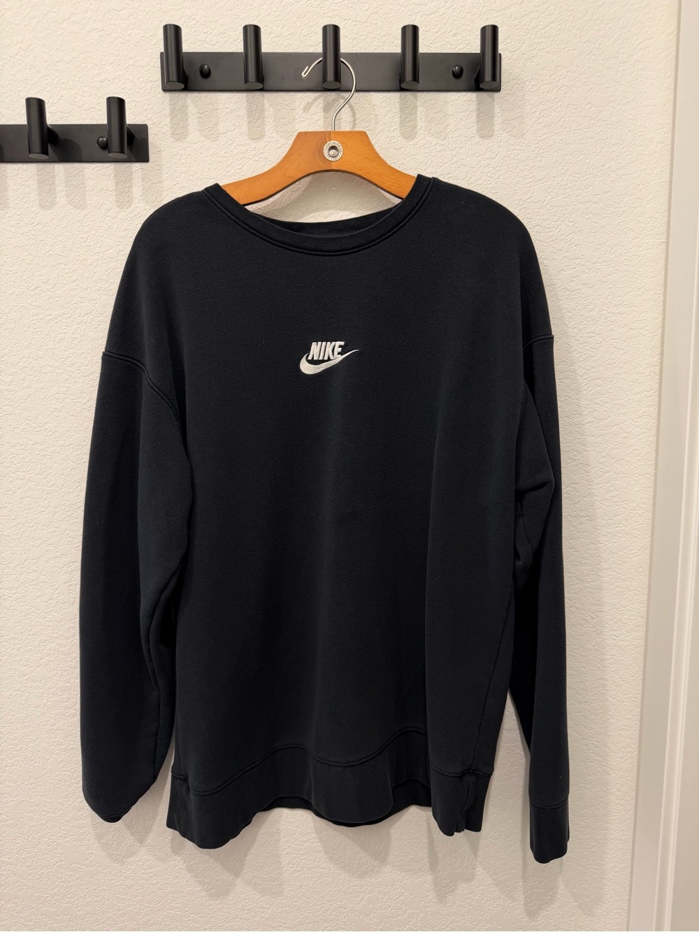 Nike Black Crewneck Sweatshirt